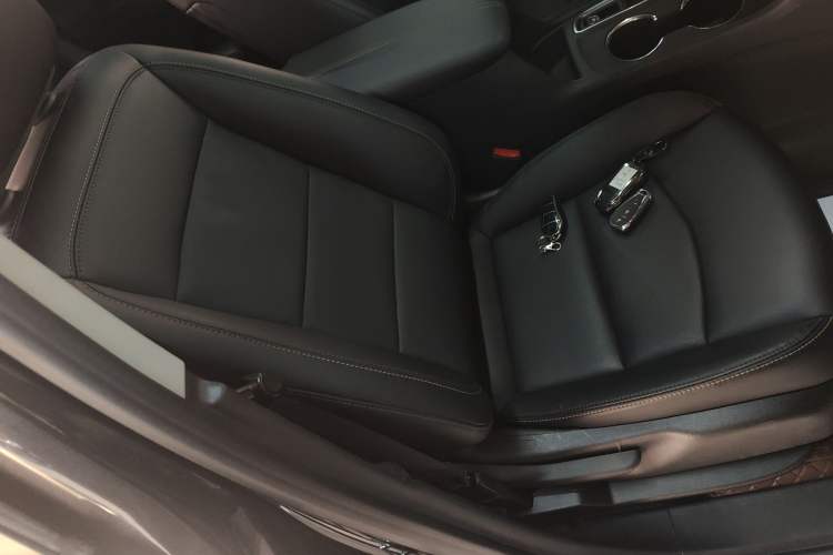 Used Chevrolet Equinox 2022 535T Chijie Edition Right Front Seat