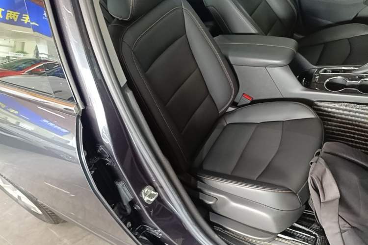 Used Chevrolet Equinox 2022 535T YuJie Edition Right Front Seat