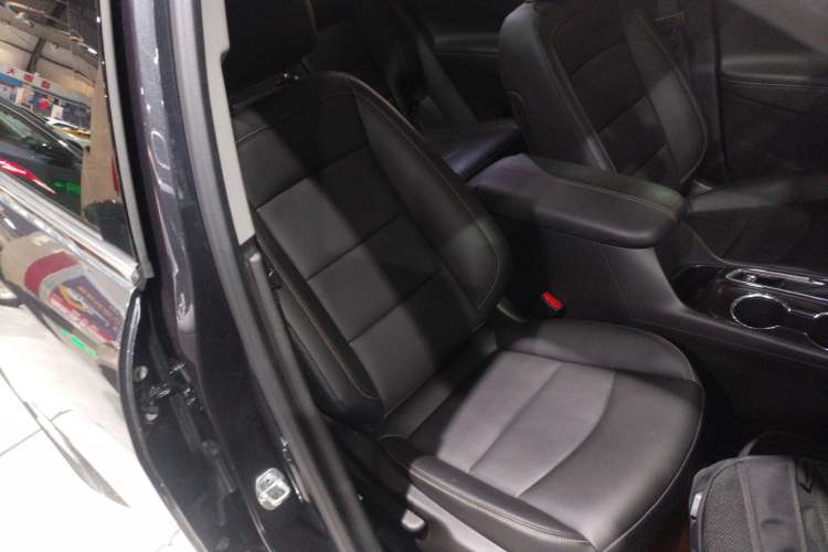 Used Chevrolet Equinox 2022 535T YuJie Edition Right Front Seat