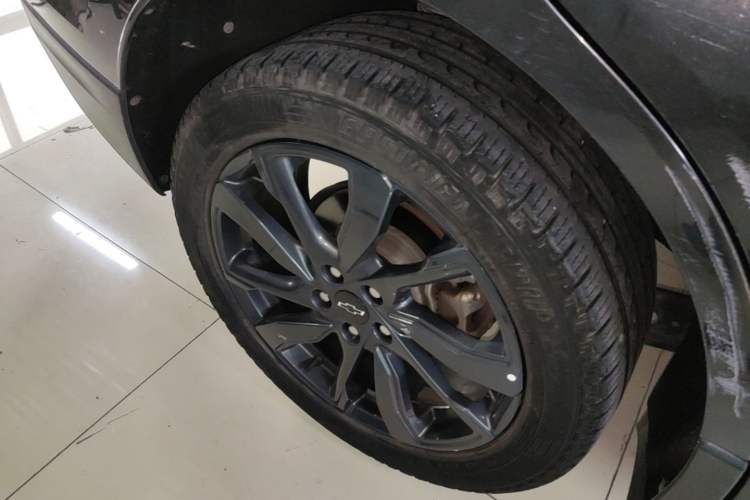 Used Chevrolet Equinox 2022 Mild Hybrid 550T RS Four-Wheel Drive Intelligent Guardian Edition Right Rear Wheel Hub