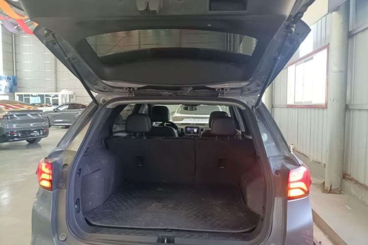 Used Chevrolet Equinox 2022 535T Chijie Edition Trunk