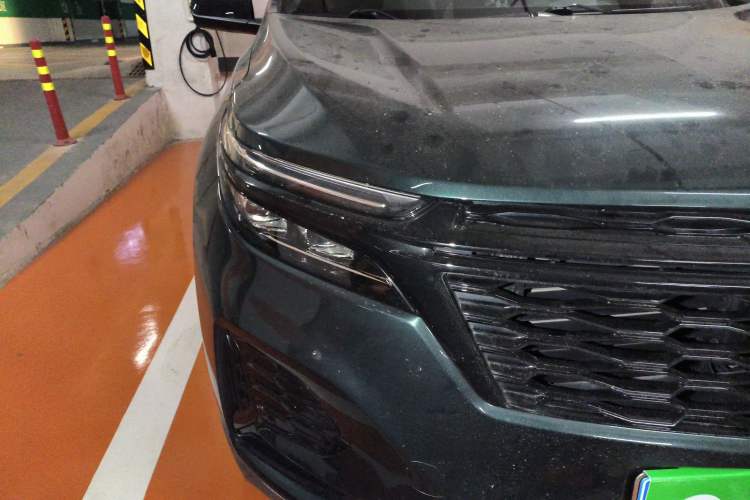 Used Chevrolet Equinox 2022 Mild Hybrid 550T RS Four-Wheel Drive Intelligent Guardian Edition Right Front Headlight