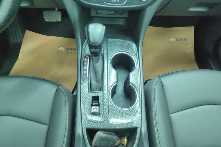 Used Chevrolet Equinox 2022 535T Chijie Edition Gear Lever
