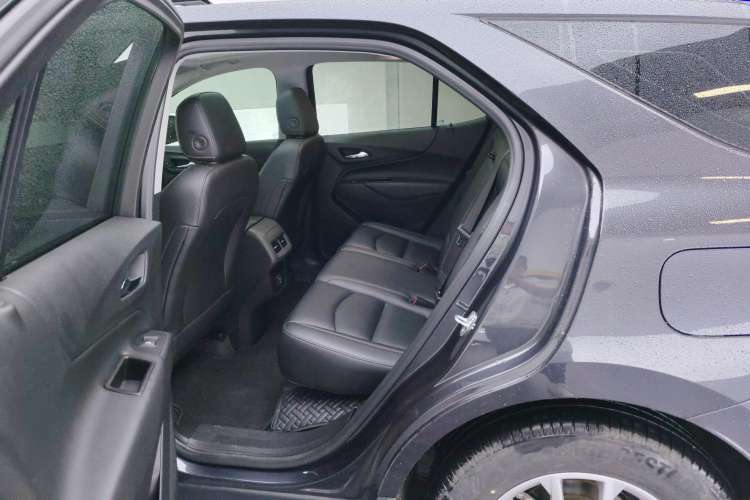 Used Chevrolet Equinox 2022 535T Chijie Edition Right Rear Seat
