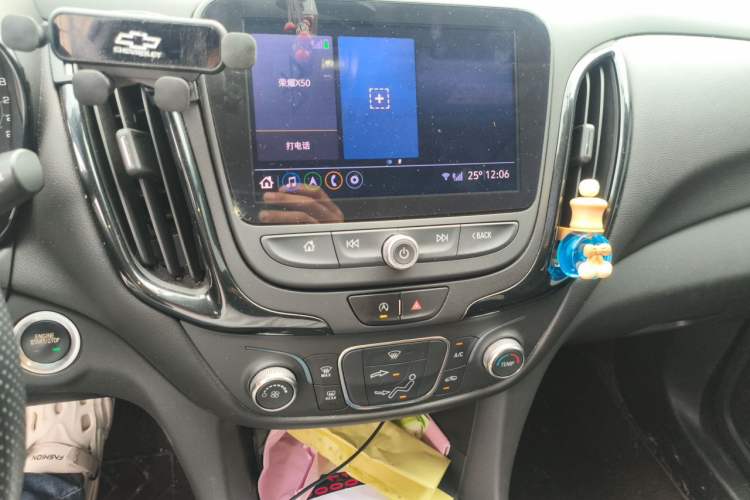 Used Chevrolet Equinox 2022 535T Chijie Edition Audio And AC Panel