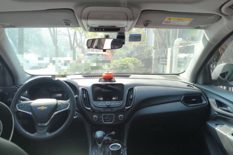 Used Chevrolet Equinox 2022 535T Chijie Edition Center Console