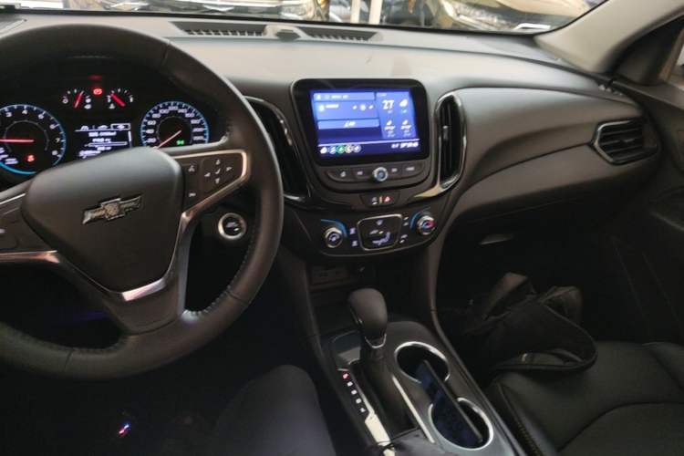 Used Chevrolet Equinox 2022 535T Chijie Edition Center Console