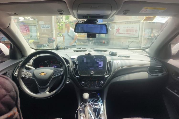 Used Chevrolet Equinox 2022 535T YuJie Edition Center Console