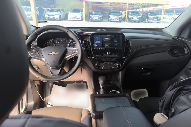 Used Chevrolet Equinox 2022 535T YuJie Edition Center Console