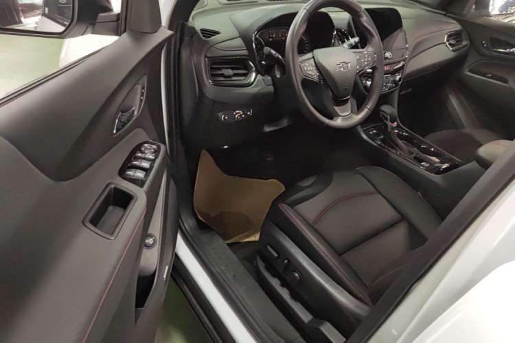 Used Chevrolet Equinox 2022 Mild Hybrid 550T RS Four-Wheel Drive Intelligent Guardian Edition Driver Seat