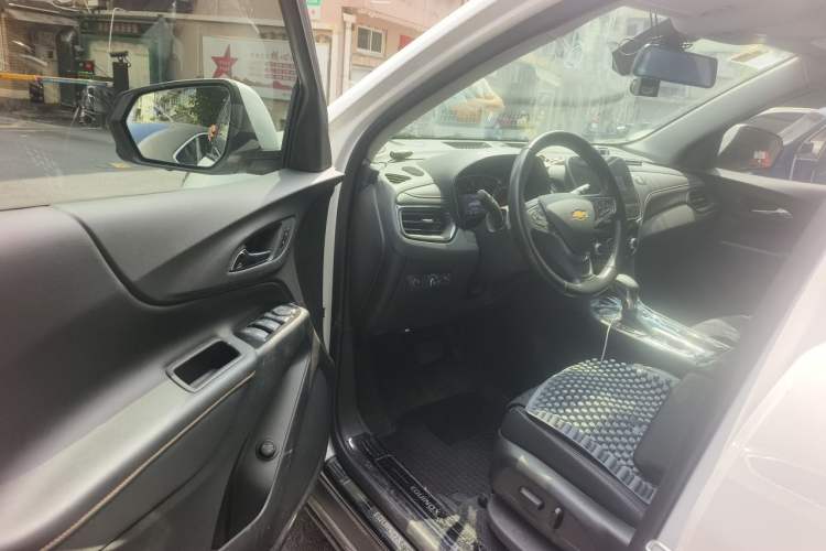 Used Chevrolet Equinox 2022 535T YuJie Edition Driver Seat