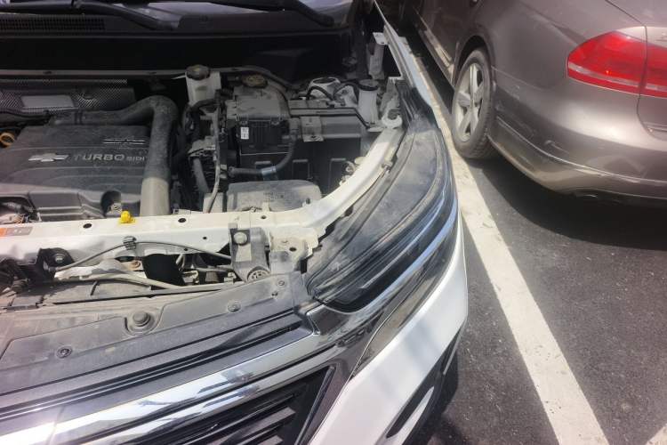Used Chevrolet Equinox 2022 535T YuJie Edition Engine Bay Left