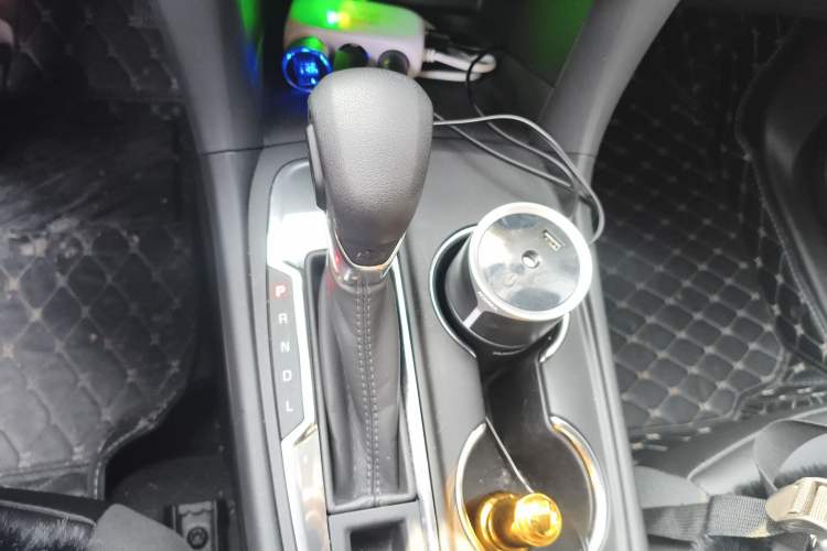 Used Chevrolet Equinox 2022 535T Chijie Edition Gear Lever