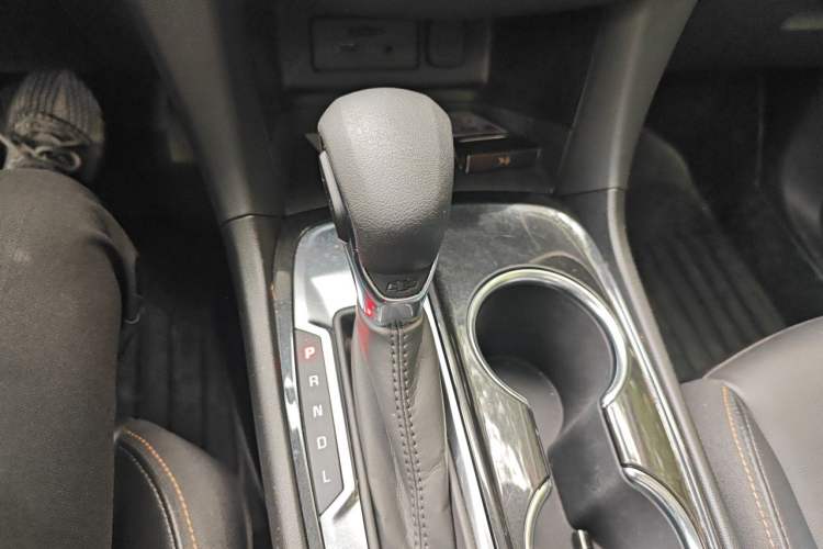 Used Chevrolet Equinox 2022 535T YuJie Edition Gear Lever