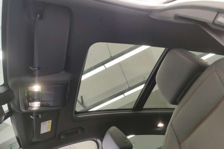 Used Chevrolet Equinox 2022 Mild Hybrid 550T RS Smart Boundary-Setting Edition Headliner