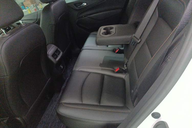 Used Chevrolet Equinox 2022 535T Chijie Edition Interior 4