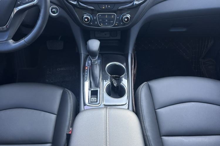 Used Chevrolet Equinox 2022 535T YuJie Edition Interior 5