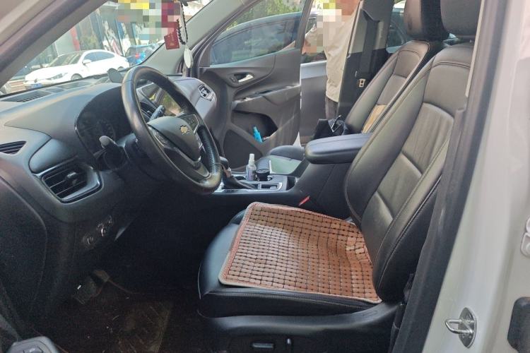 Used Chevrolet Equinox 2022 535T Chijie Edition Left Front Seat
