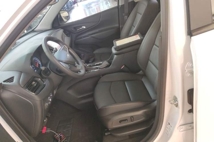 Used Chevrolet Equinox 2022 535T Chijie Edition Left Front Seat
