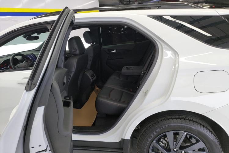 Used Chevrolet Equinox 2022 Mild Hybrid 550T RS Smart Boundary-Setting Edition Left Rear Seat