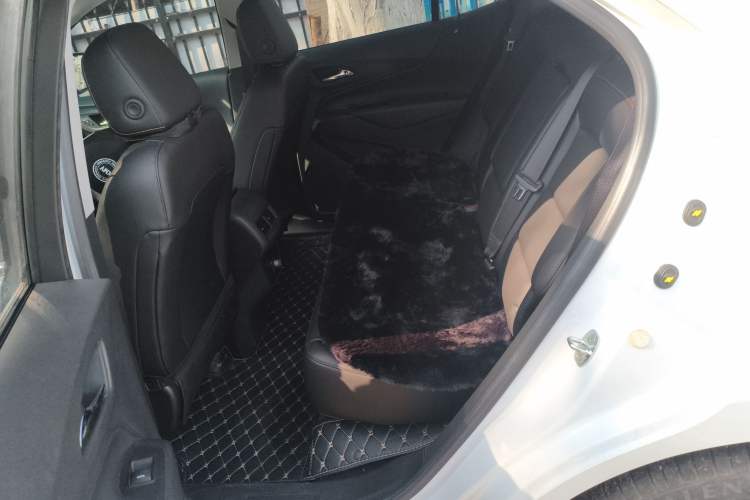 Used Chevrolet Equinox 2022 535T Chijie Edition Left Rear Seat
