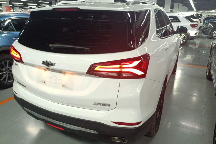 Used Chevrolet Equinox 2022 535T YuJie Edition Rear Right 45 Deg