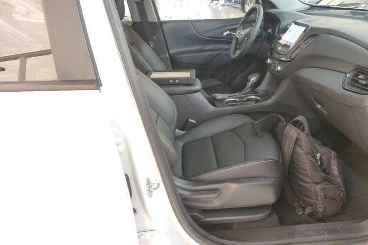 Used Chevrolet Equinox 2022 535T Chijie Edition Right Front Seat