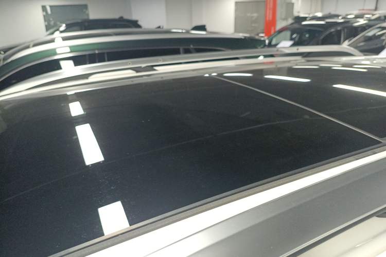 Used Chevrolet Equinox 2022 535T YuJie Edition Roof