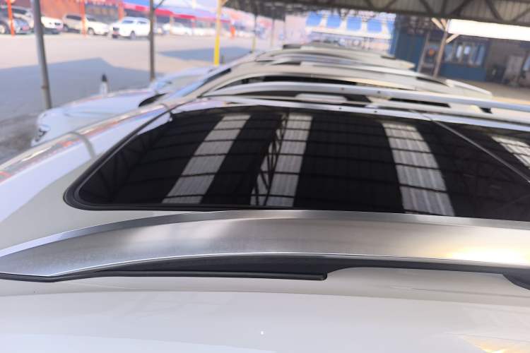 Used Chevrolet Equinox 2022 535T YuJie Edition Roof