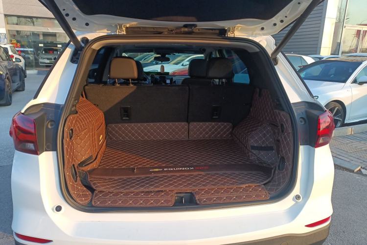 Used Chevrolet Equinox 2022 535T YuJie Edition Trunk