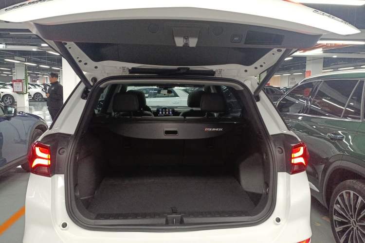 Used Chevrolet Equinox 2022 535T YuJie Edition Trunk