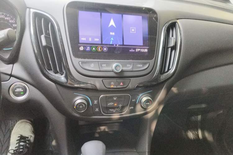 Used Chevrolet Equinox 2023 1.5T Chijie Version Audio And AC Panel