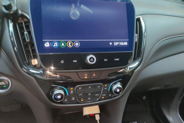 Used Chevrolet Equinox 2023 Mild Hybrid 2.0T RS Smart Boundary-Pushing Edition Audio And AC Panel