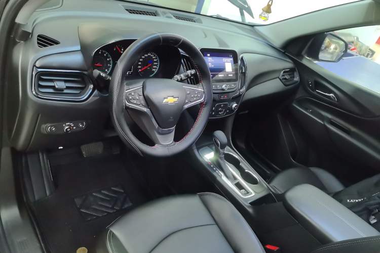 Used Chevrolet Equinox 2023 1.5T Chijie Version Center Console