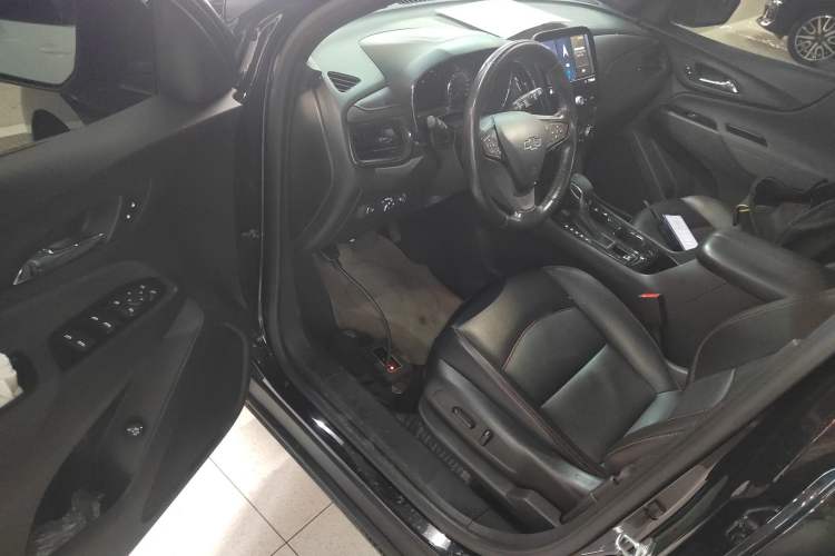 Used Chevrolet Equinox 2023 Mild Hybrid 2.0T RS Smart Boundary-Pushing Edition Driver Seat