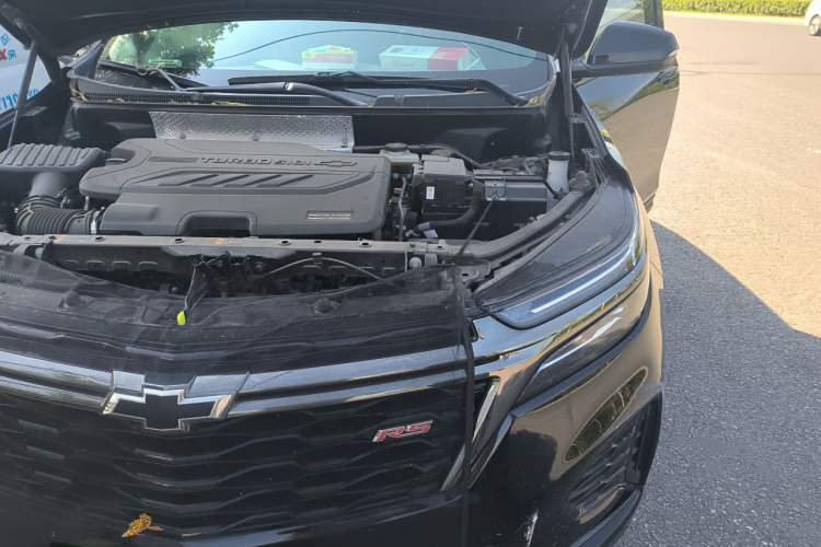 Used Chevrolet Equinox 2023 Mild Hybrid 2.0T RS All-Wheel-Drive Smart Boundary Edition Engine Bay Left