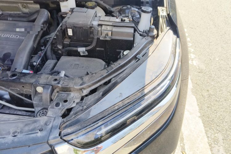 Used Chevrolet Equinox 2023 1.5T Chijie Version Engine Bay Left