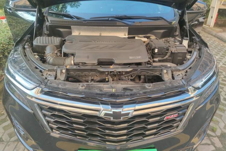Used Chevrolet Equinox 2023 Mild Hybrid 2.0T RS Smart Boundary-Pushing Edition Engine Bay