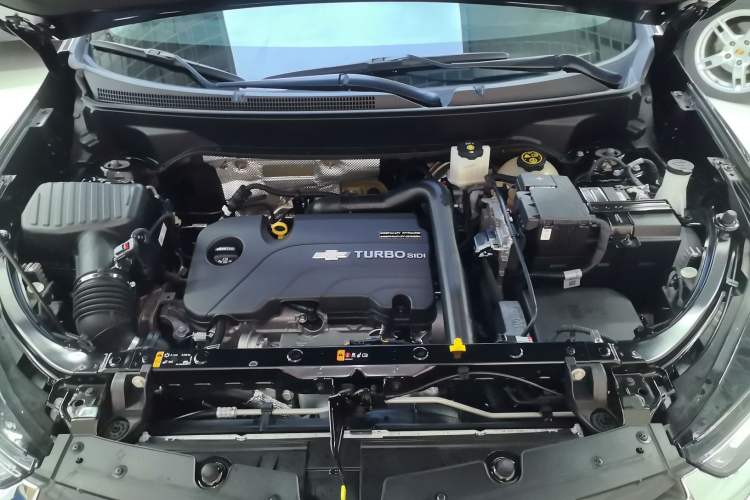 Used Chevrolet Equinox 2023 1.5T Chijie Version Engine Bay