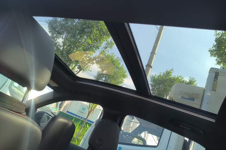 Used Chevrolet Equinox 2023 Mild Hybrid 2.0T RS All-Wheel-Drive Smart Boundary Edition Headliner