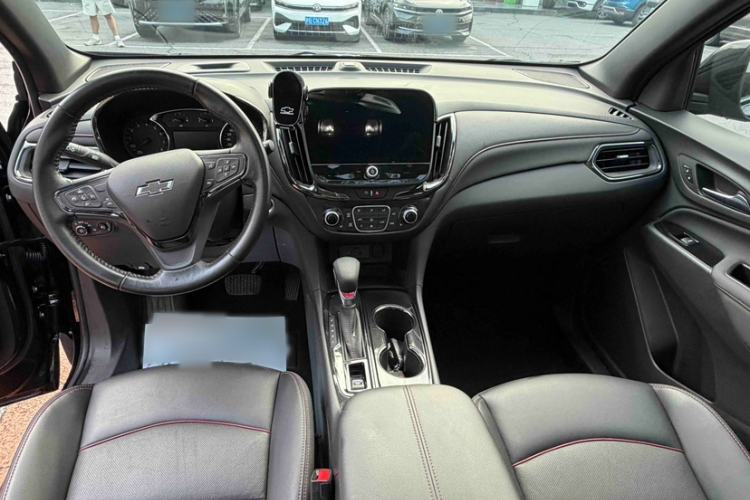 Used Chevrolet Equinox 2023 Mild Hybrid 2.0T RS Smart Boundary-Pushing Edition Interior 3