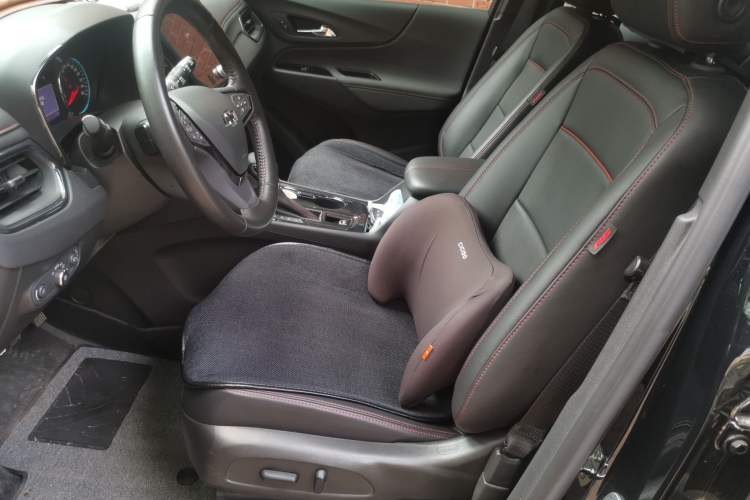 Used Chevrolet Equinox 2023 Mild Hybrid 2.0T RS Smart Boundary-Pushing Edition Left Front Seat