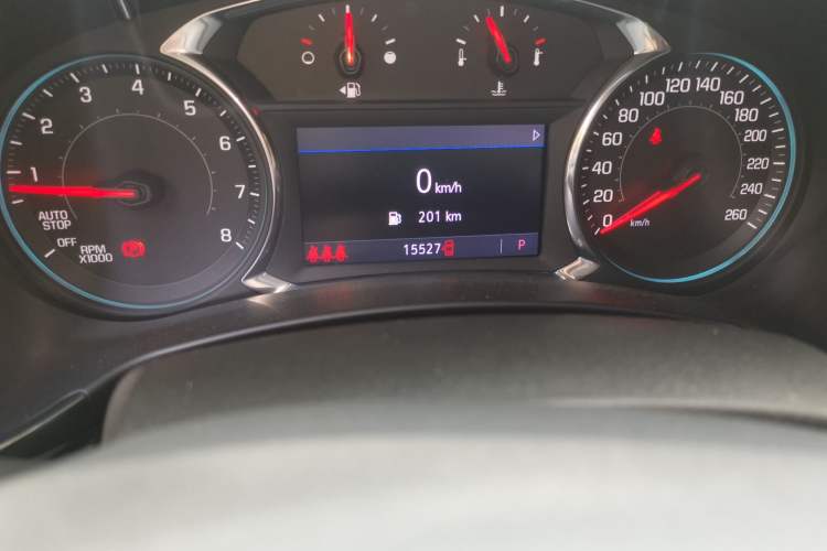 Used Chevrolet Equinox 2023 Mild Hybrid 2.0T RS Smart Boundary-Pushing Edition Odometer Close Up