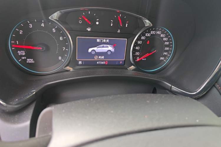 Used Chevrolet Equinox 2023 Mild Hybrid 2.0T RS All-Wheel-Drive Smart Guardian Edition Odometer Close Up