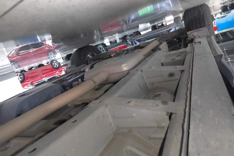 Used Chevrolet Equinox 2023 Mild Hybrid 2.0T RS Smart Boundary-Pushing Edition Right Side Sill
