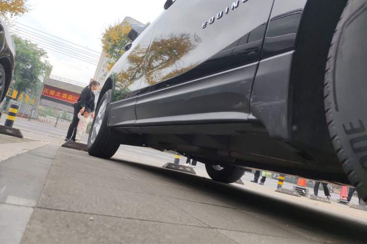 Used Chevrolet Equinox 2023 1.5T Chijie Version Right Side Sill