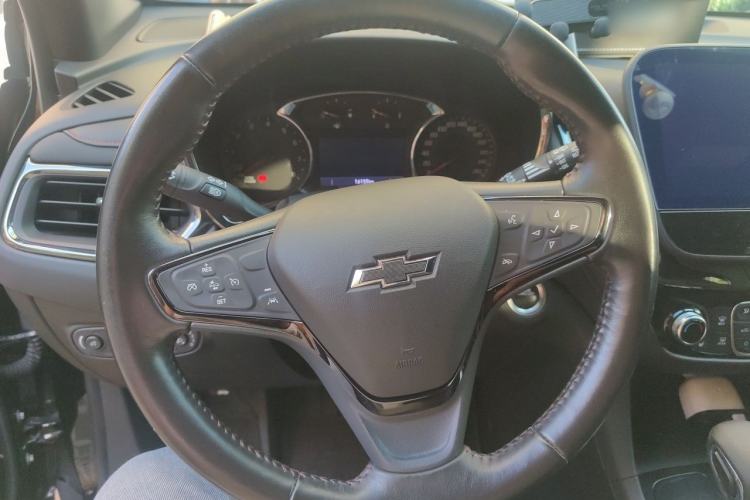 Used Chevrolet Equinox 2023 Mild Hybrid 2.0T RS Smart Boundary-Pushing Edition Steering Wheel