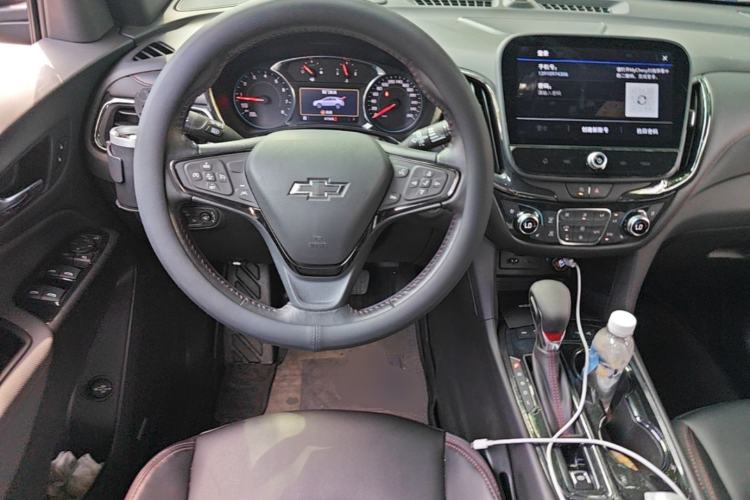Used Chevrolet Equinox 2023 Mild Hybrid 2.0T RS All-Wheel-Drive Smart Guardian Edition Steering Wheel