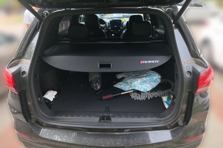 Used Chevrolet Equinox 2023 Mild Hybrid 2.0T RS All-Wheel-Drive Smart Guardian Edition Trunk