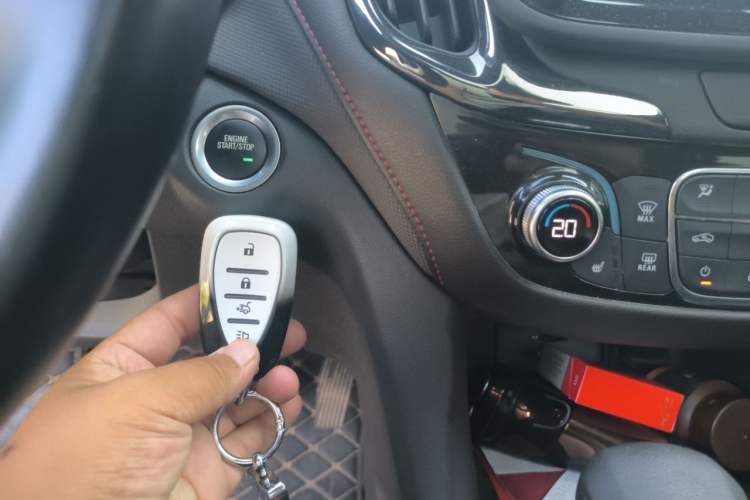 Used Chevrolet Equinox 2023 Mild Hybrid 2.0T RS All-Wheel-Drive Smart Boundary Edition Vehicle Key